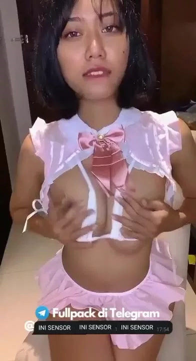Bokep Indo Cewek Sange Remas Payudara