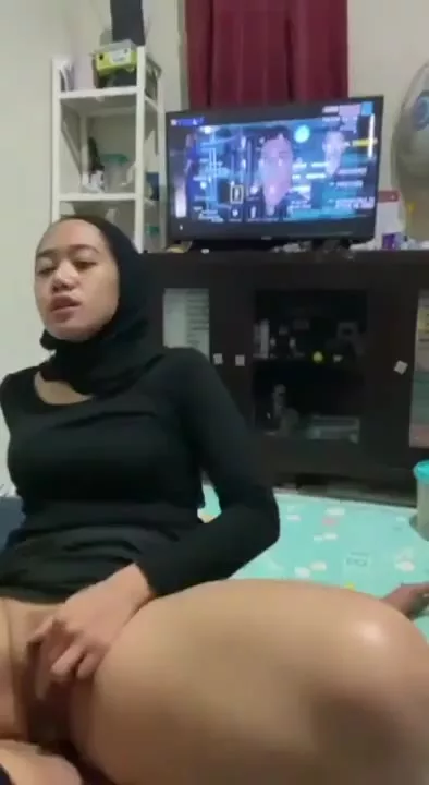 Bokep Jilbab Puasin Ukthi Berwajah Binal