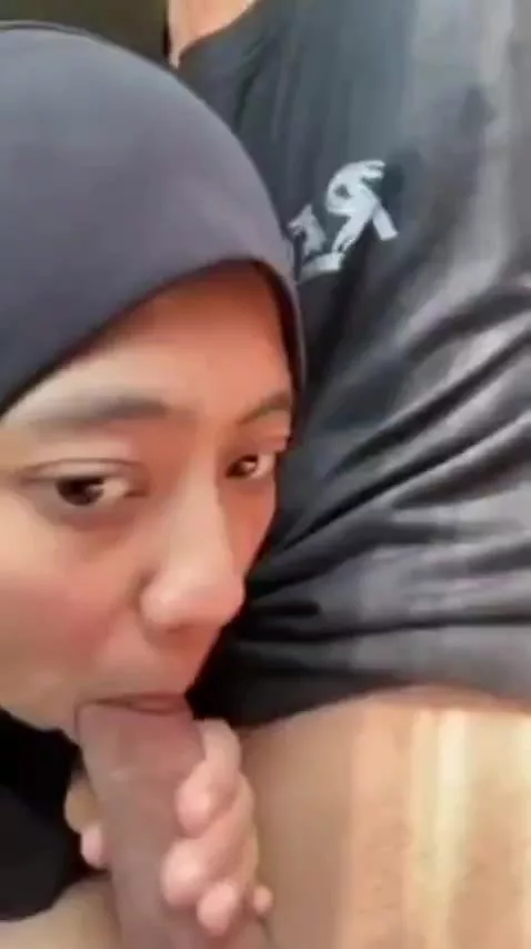 Diblowjob Sampai Puas